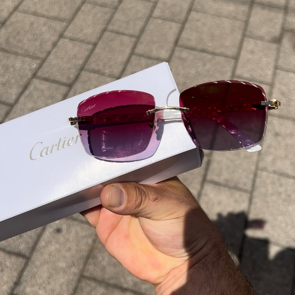 Cartier CT0056o 002 Custom Perlmut Weiß / Rot Diamond Cut Selbsttönend (Transitions)